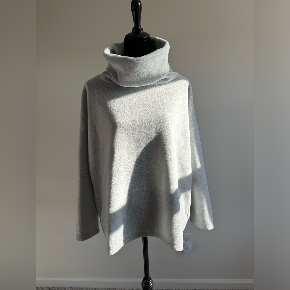 Women’s Dylan Cozy Light Gray Cowl Neck Pullover